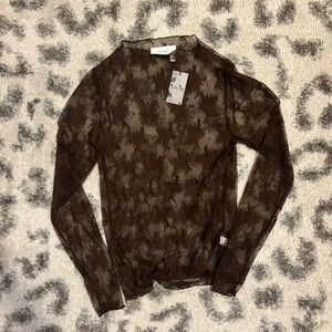 • floral mesh top •